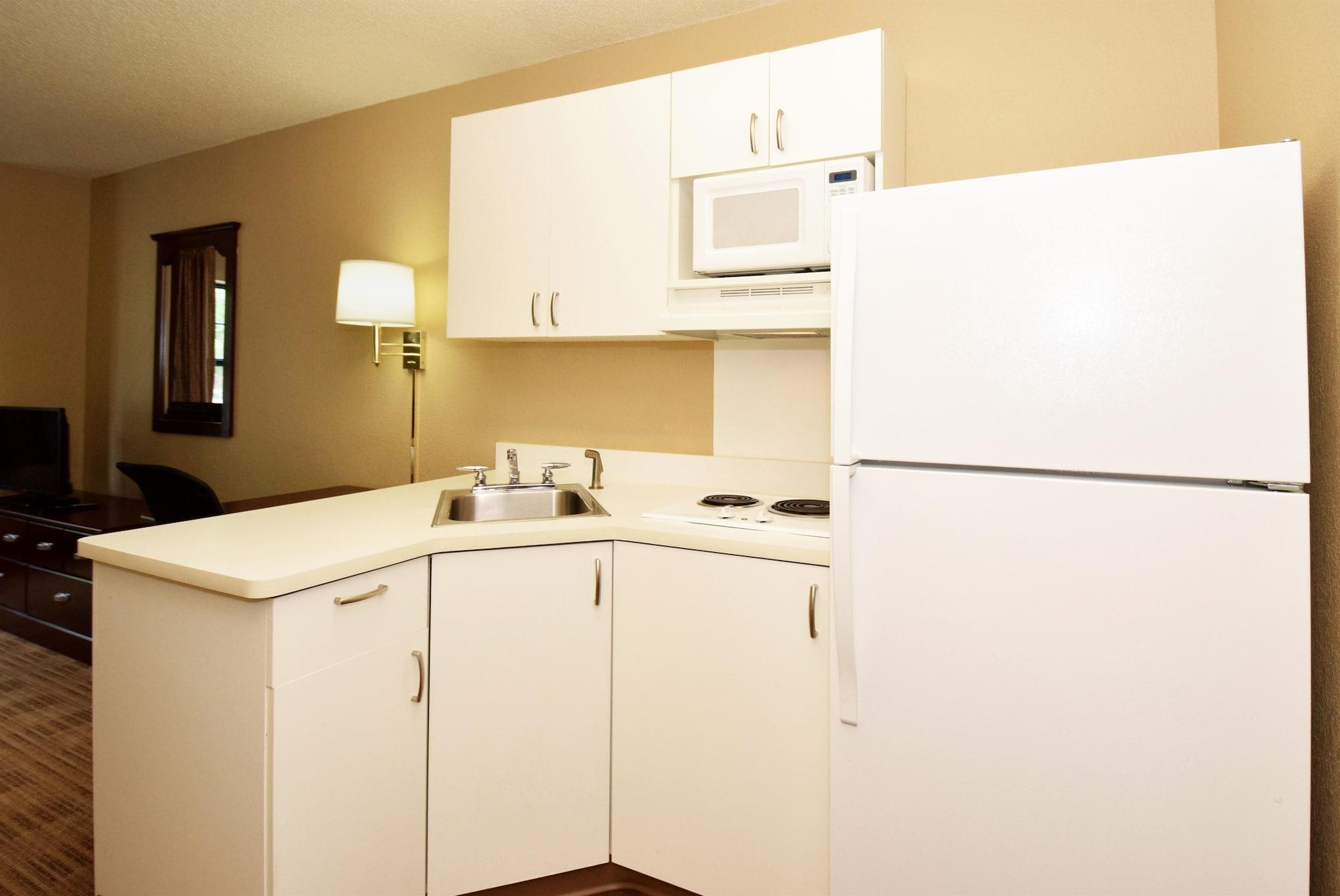 Extended Stay America Suites - Edison - Raritan Center Екстер'єр фото