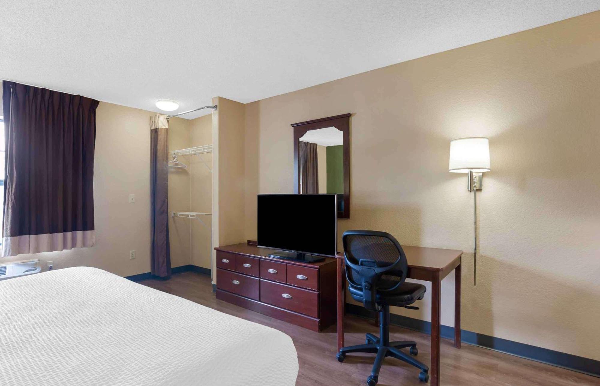 Extended Stay America Suites - Edison - Raritan Center Екстер'єр фото