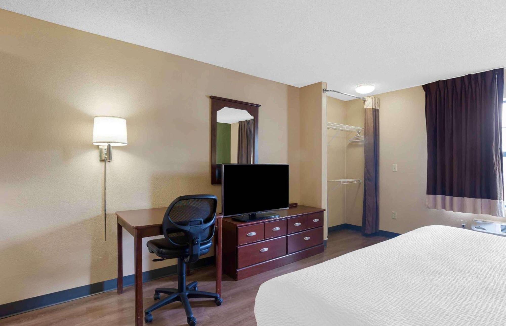 Extended Stay America Suites - Edison - Raritan Center Екстер'єр фото