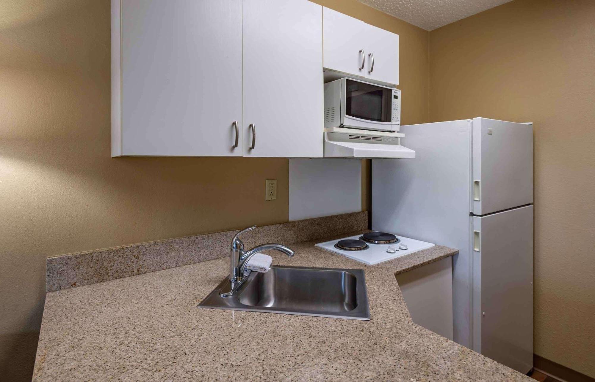 Extended Stay America Suites - Edison - Raritan Center Екстер'єр фото