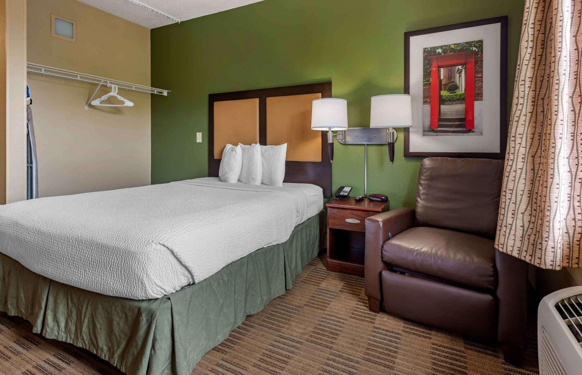 Extended Stay America Suites - Edison - Raritan Center Екстер'єр фото